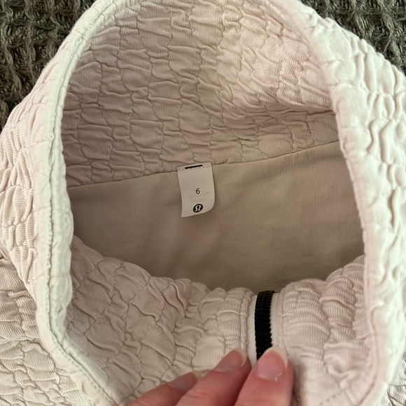 Lululemon Jacket - Picture 2 of 3